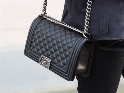 chanel ボーイ|chanel boyfriend bag small.